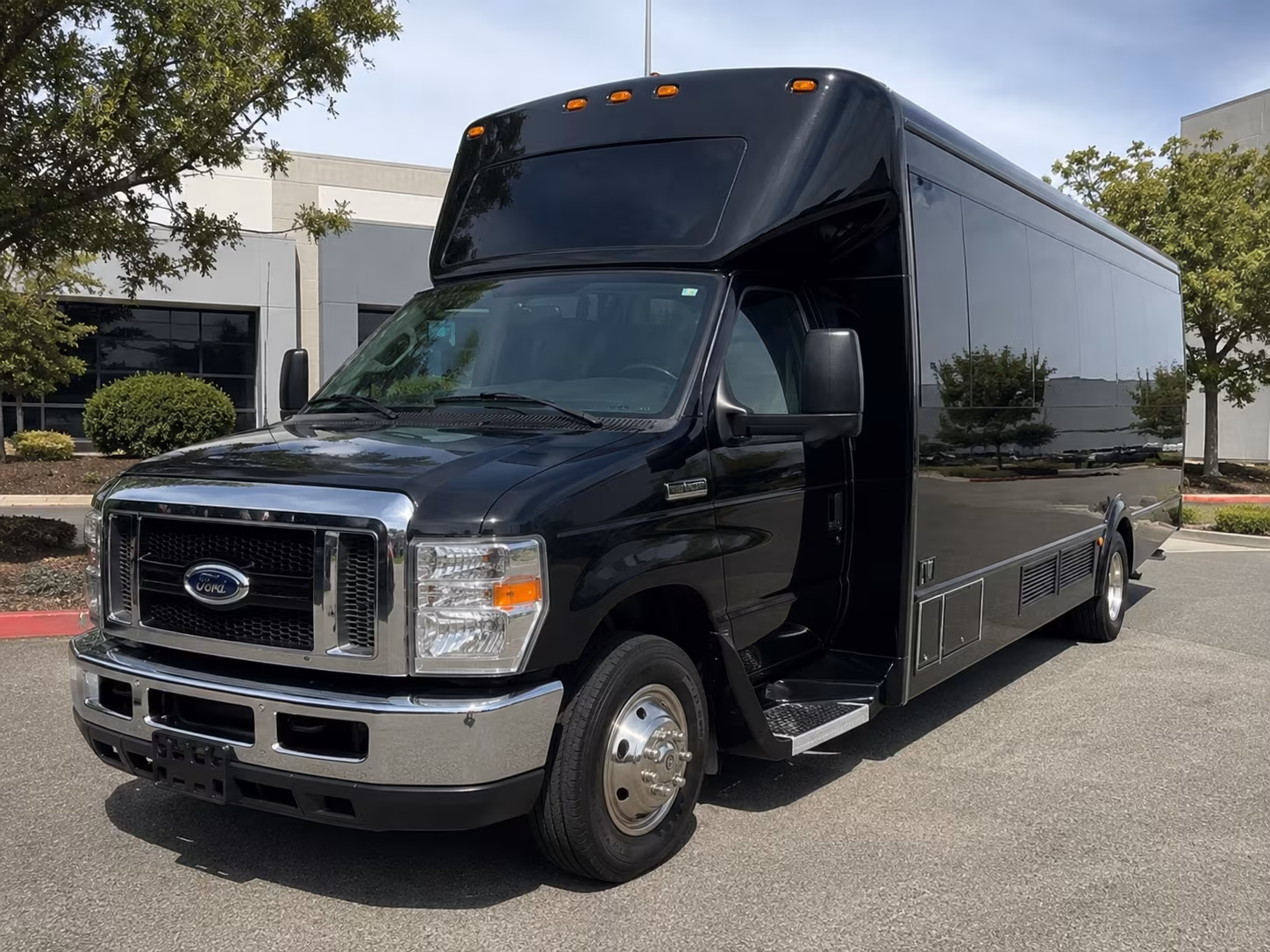 rent an orlando prom party bus or charter bus today